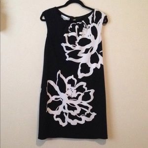 Sleeveless Knee Length Dress SZ 10